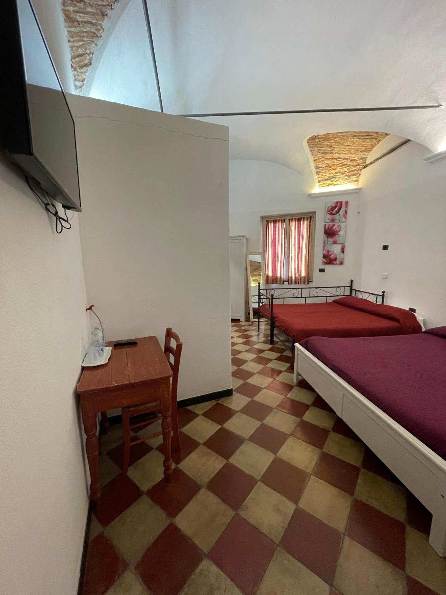 Ca' Du Batan Bed & Breakfast Spotorno Room photo